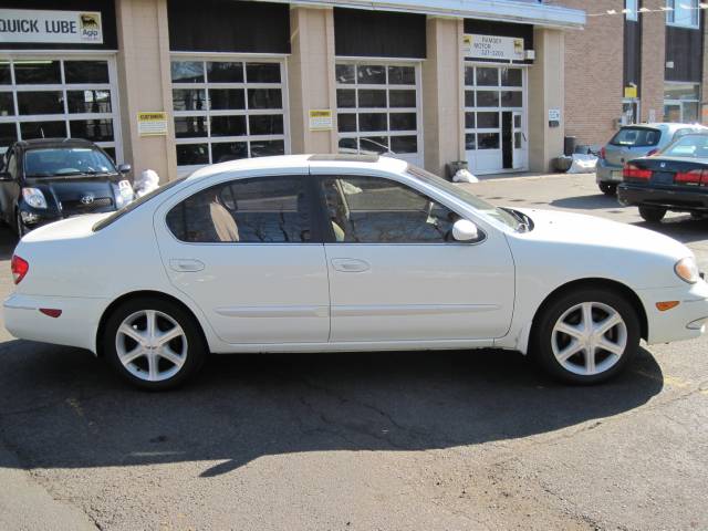 2003 Infiniti I35 Base