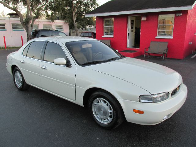 1995 Infiniti J30 Coupe