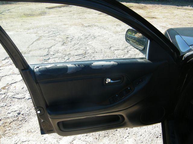 1996 Infiniti J30 Base
