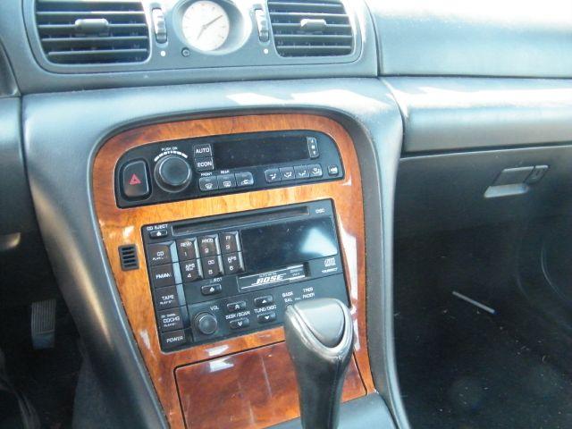 1996 Infiniti J30 Base