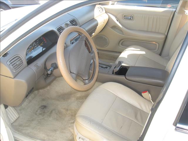 2005 Infiniti J30 Unknown