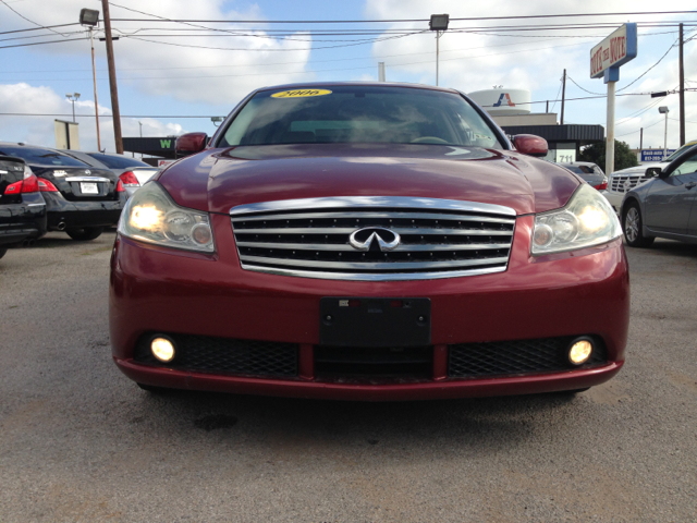 2006 Infiniti M 2dr Cpe SRT8 Coupe