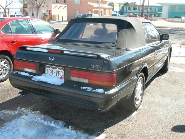 1991 Infiniti M30 Base