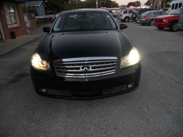 2006 Infiniti M35 2dr Cpe SRT8 Coupe