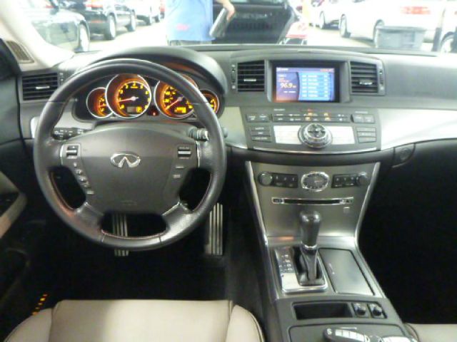 2006 Infiniti M35 2dr Cpe SRT8 Coupe