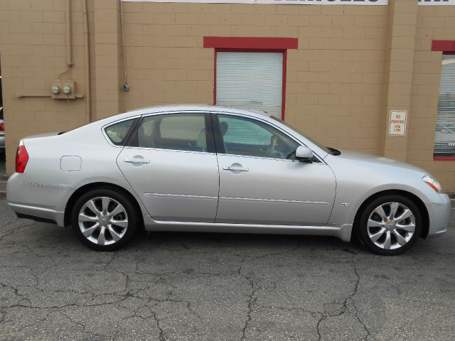 2006 Infiniti M35 Evolution AWD