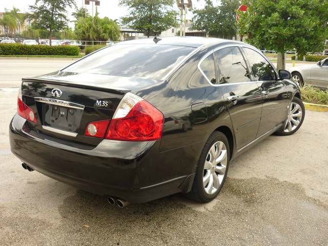 2006 Infiniti M35 2dr Cpe SRT8 Coupe