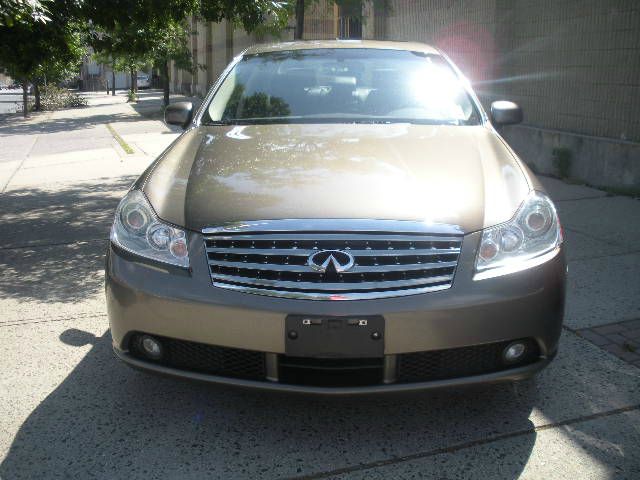 2007 Infiniti M35 9Y