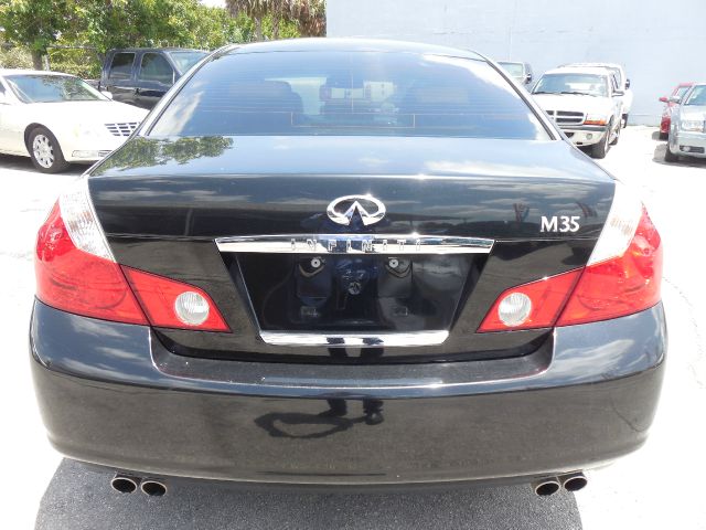 2007 Infiniti M35 W/ Navigationbackup Camera