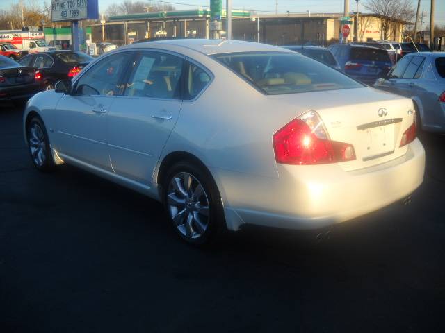 2007 Infiniti M35 SW2