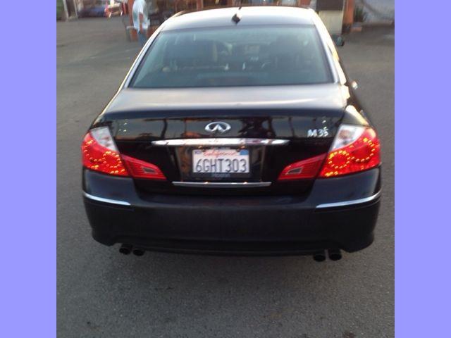 2008 Infiniti M35 Limited Sport Utility 4D