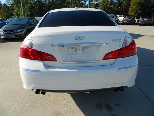 2008 Infiniti M35 Unknown