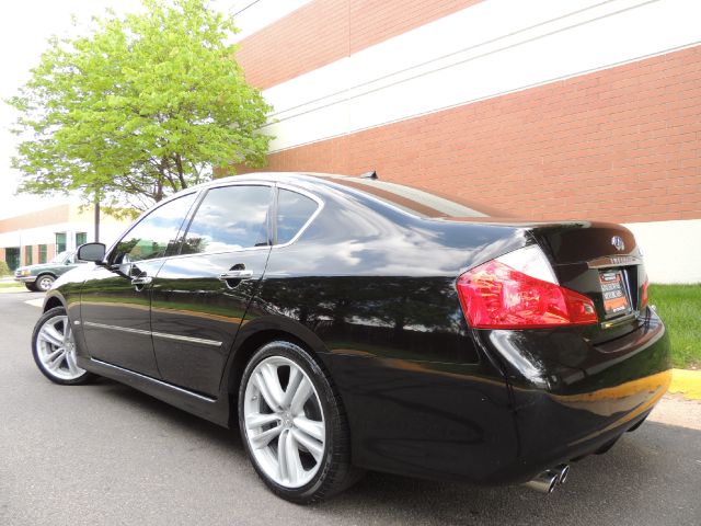 2009 Infiniti M35 29
