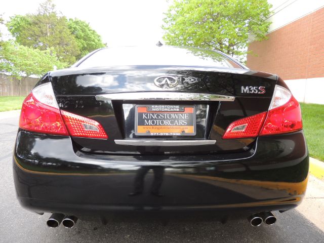 2009 Infiniti M35 29