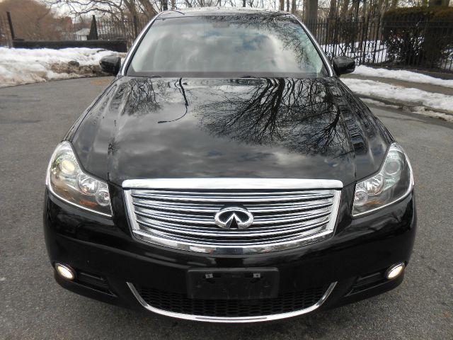 2009 Infiniti M35 3.8 Sedan