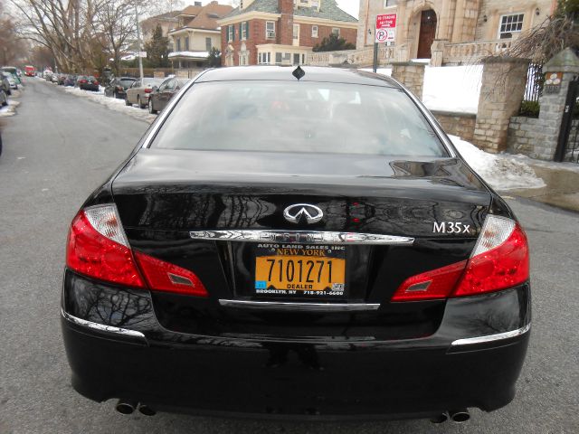 2009 Infiniti M35 3.8 Sedan