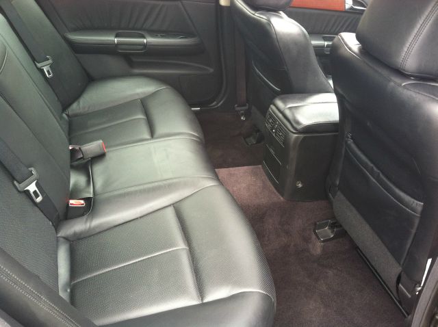 2007 Infiniti M35x 2006 Hyundai LX