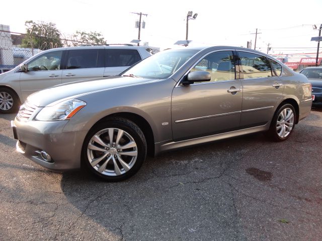 2010 Infiniti M35x 4dr Sdn GS