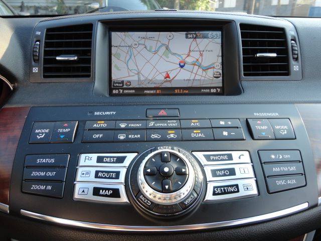 2010 Infiniti M35x 4dr Sdn GS