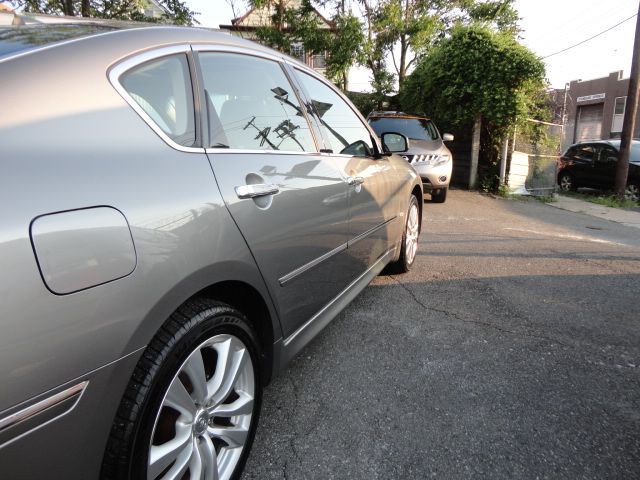 2010 Infiniti M35x 4dr Sdn GS