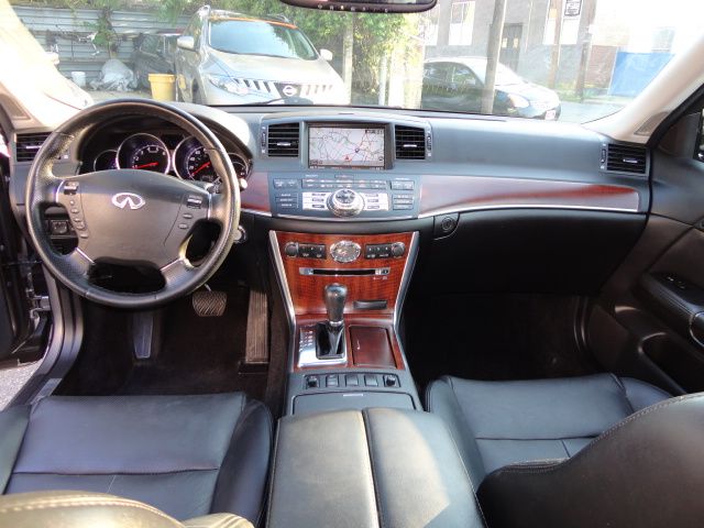 2010 Infiniti M35x 4dr Sdn GS