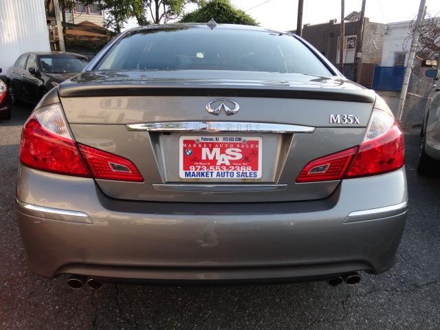 2010 Infiniti M35x 4dr Sdn GS