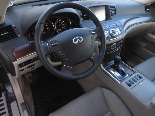 2010 Infiniti M35x Base