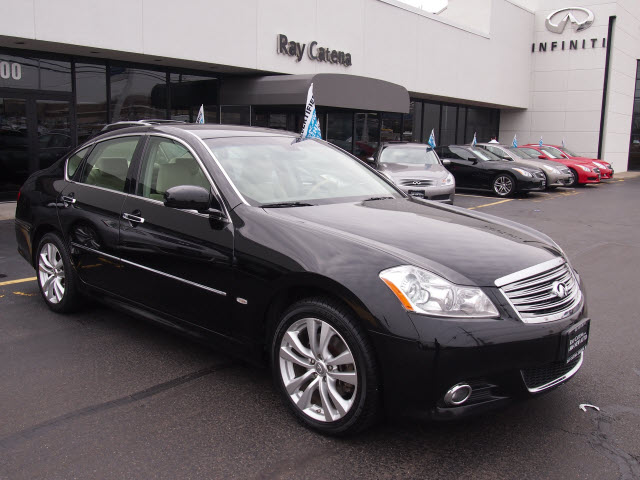 2010 Infiniti M35x Base