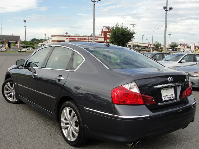2010 Infiniti M35x 4dr Sdn GS