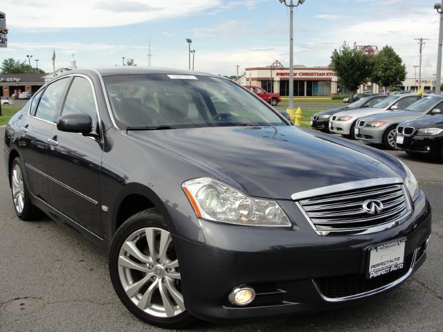 2010 Infiniti M35x 4dr Sdn GS