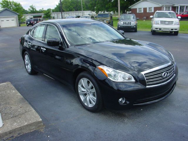 2011 Infiniti M37 REG CAB 4X4 LOW Miles