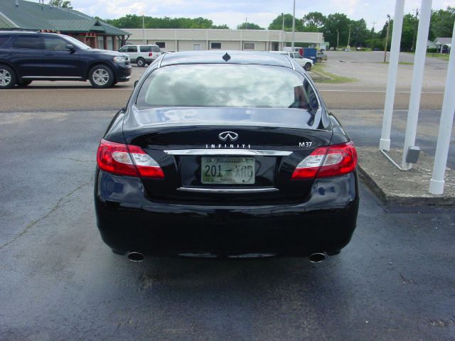 2011 Infiniti M37 REG CAB 4X4 LOW Miles