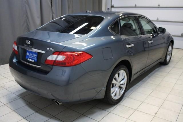 2011 Infiniti M37x Unknown