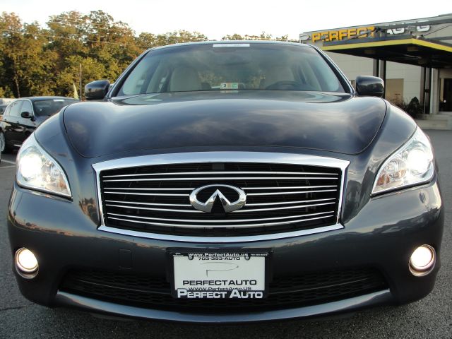2011 Infiniti M37x Carrera 4 Coupe