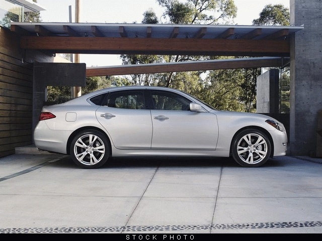 2011 Infiniti M37x Base