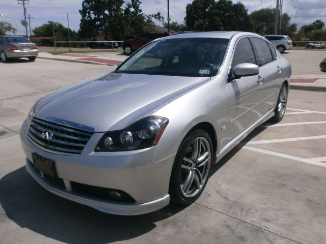 2006 Infiniti M45 XLT Supercab Shortbed