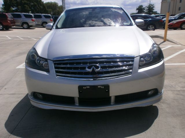 2006 Infiniti M45 XLT Supercab Shortbed