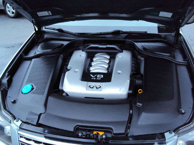 2006 Infiniti M45 XLT Supercab Shortbed