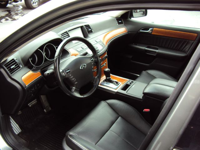 2006 Infiniti M45 XLT Supercab Shortbed