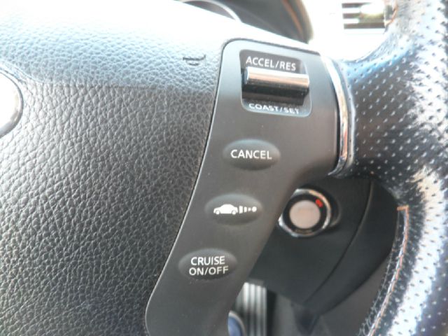 2006 Infiniti M45 1999 Toyota CE