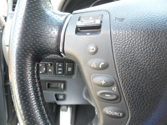 2006 Infiniti M45 1999 Toyota CE