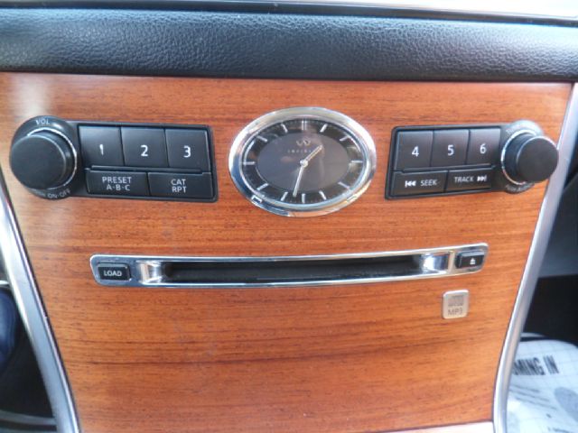 2006 Infiniti M45 1999 Toyota CE