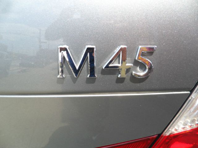 2006 Infiniti M45 1999 Toyota CE