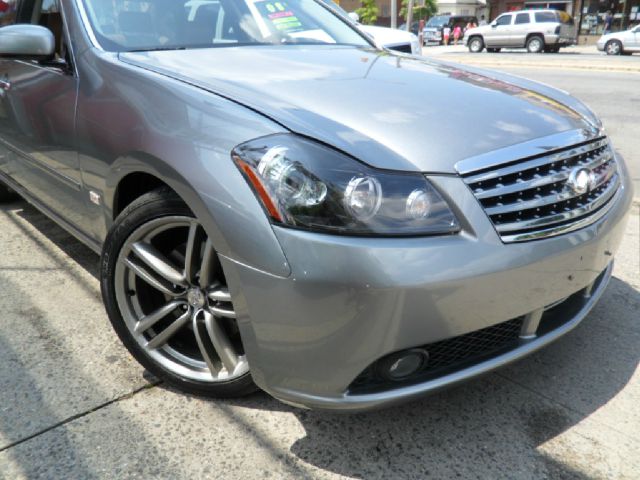 2006 Infiniti M45 1999 Toyota CE
