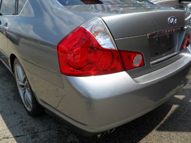 2006 Infiniti M45 1999 Toyota CE