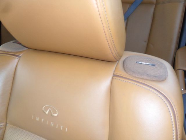 2006 Infiniti M45 1999 Toyota CE