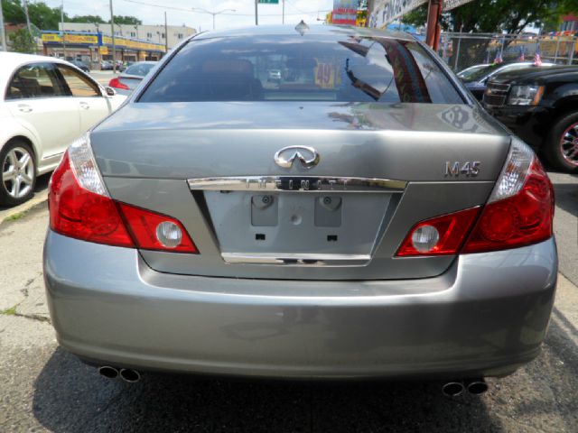 2006 Infiniti M45 1999 Toyota CE