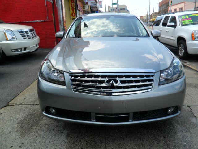 2006 Infiniti M45 1999 Toyota CE