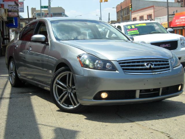 2006 Infiniti M45 1999 Toyota CE