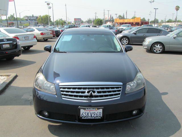2006 Infiniti M45 Xltshow Truck